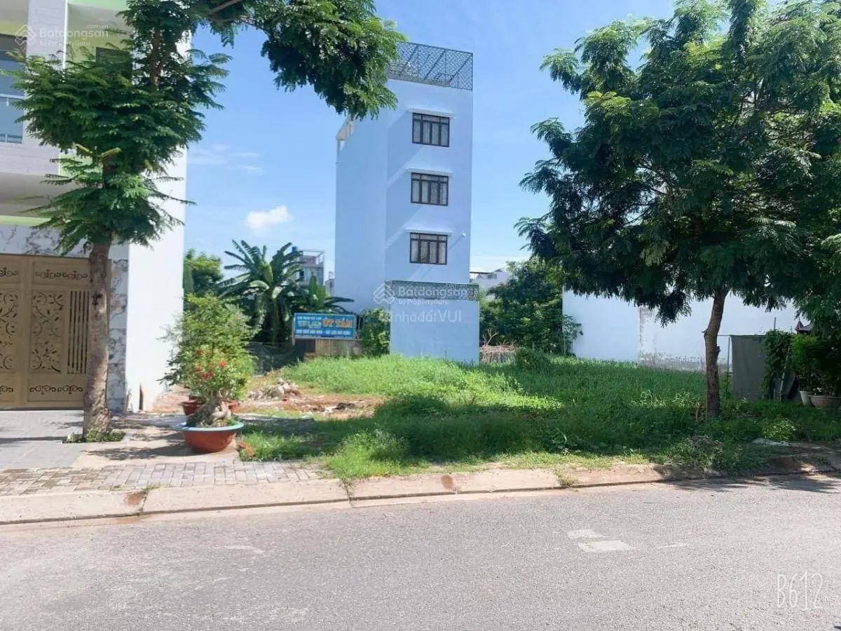 Bán gấp Lô đất 75m2 (5*15) ngay mặt tiền 8m Đặng Thuỳ Trâm, P13, Bình Thạnh giá còn 2tỷ550 sổ sẵn
