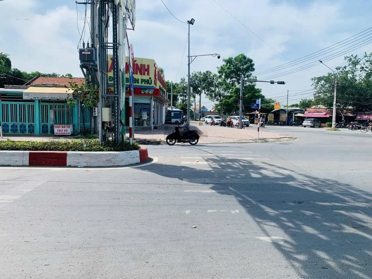 Bán gấp nhà Mặt tiền 591m2 thổ cư, ngay Ngã Tư Gia Bảo lớn nhất Cần Giuộc, Giá rẻ bất ngờ