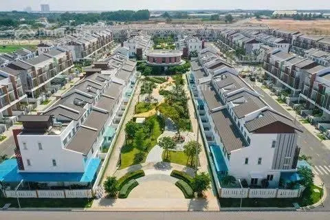 Bán lỗ 5 căn nhà dự án Suncasa Vsip TP mới Bình Dương giá có sổ 2,560 tỷ