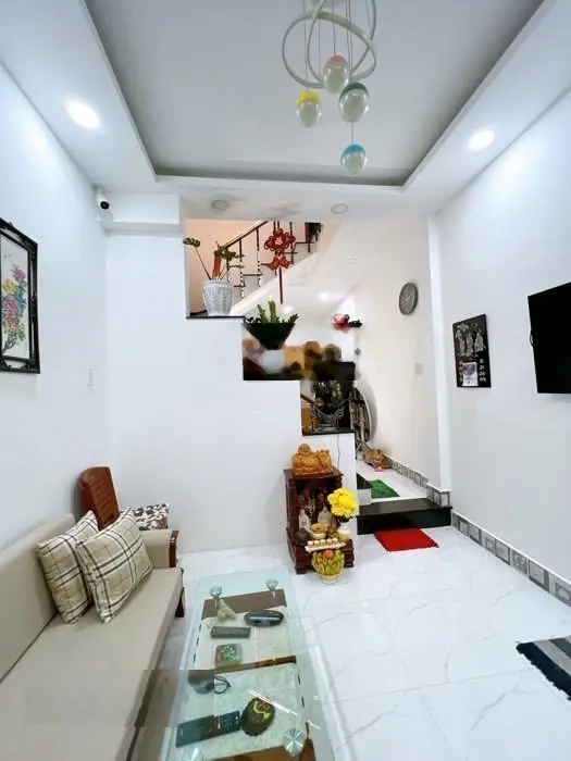 Siêu phẩm nhà xinh - HXH Phạm Văn Hai - Tân Bình - DT 30m2 (MT 3,3m) chỉ 5,6 tỷ TL