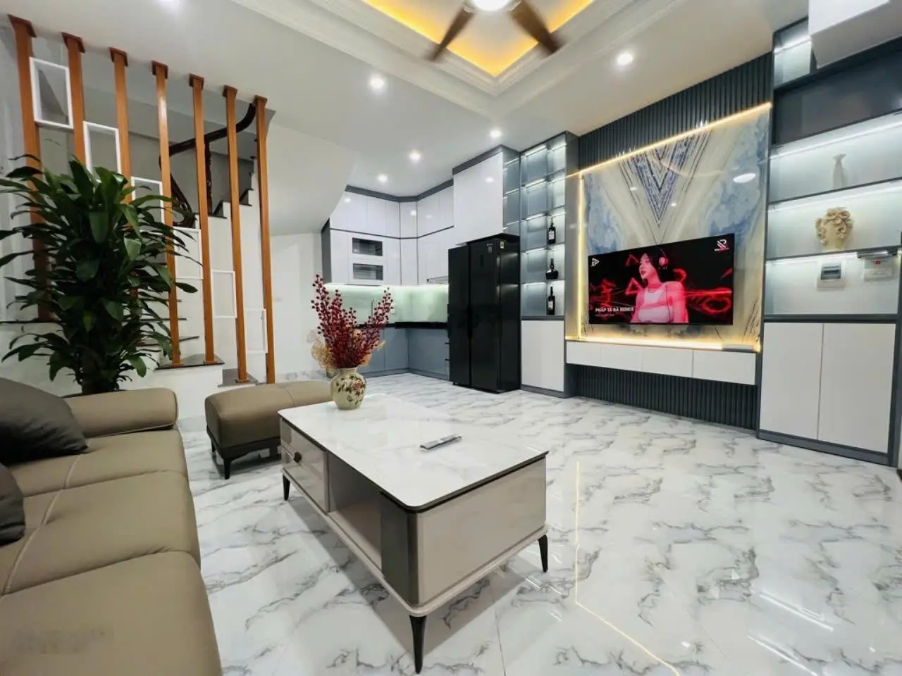 Bán nhà Đại Từ-Đại Kim-kinh doanh văn phòng-nhà mới đẹp - gần ô tô - 33m2 - xây 6tầng - chỉ 5.68 tỷ