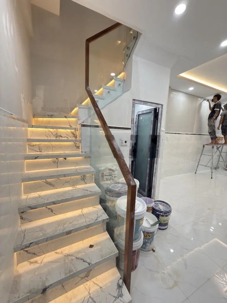 Siêu phẩm nhà Q.11 - nhà mới mua ở ngay - 2 lầu 3 PN - 37m2 - hẻm 3m thoáng