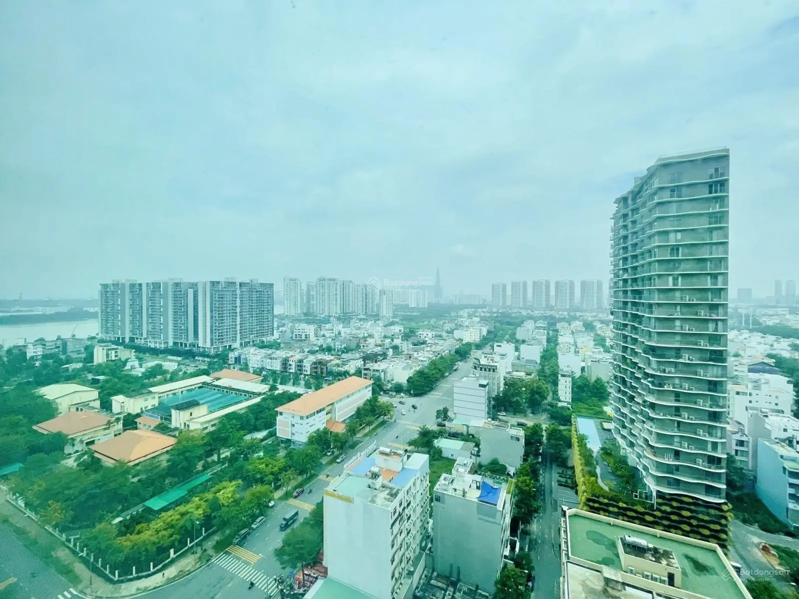 Hot Deal - Bán căn hộ duplex Sky Loft 3PN Tòa Altaz - Bàn giao nhà thô, Giá 11.3 tỷ - View Landmark