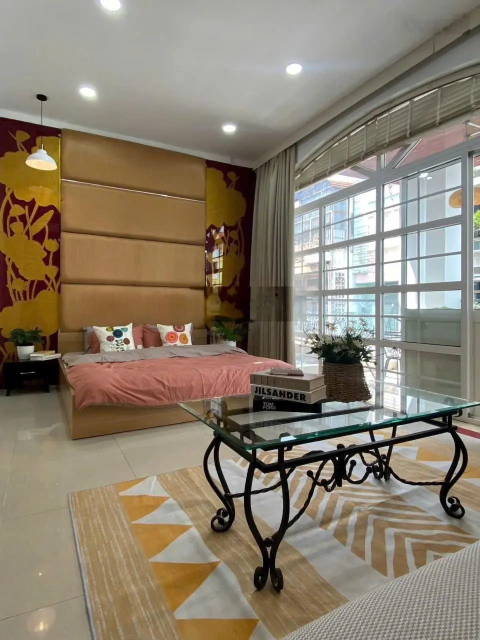 Chủ định cư bán gấp nhà DT 128.9m2 ngay đường Bàn Cờ Quận 3. KC: 3 lầu ST có hồ bơi. Giá chỉ 25 tỷ