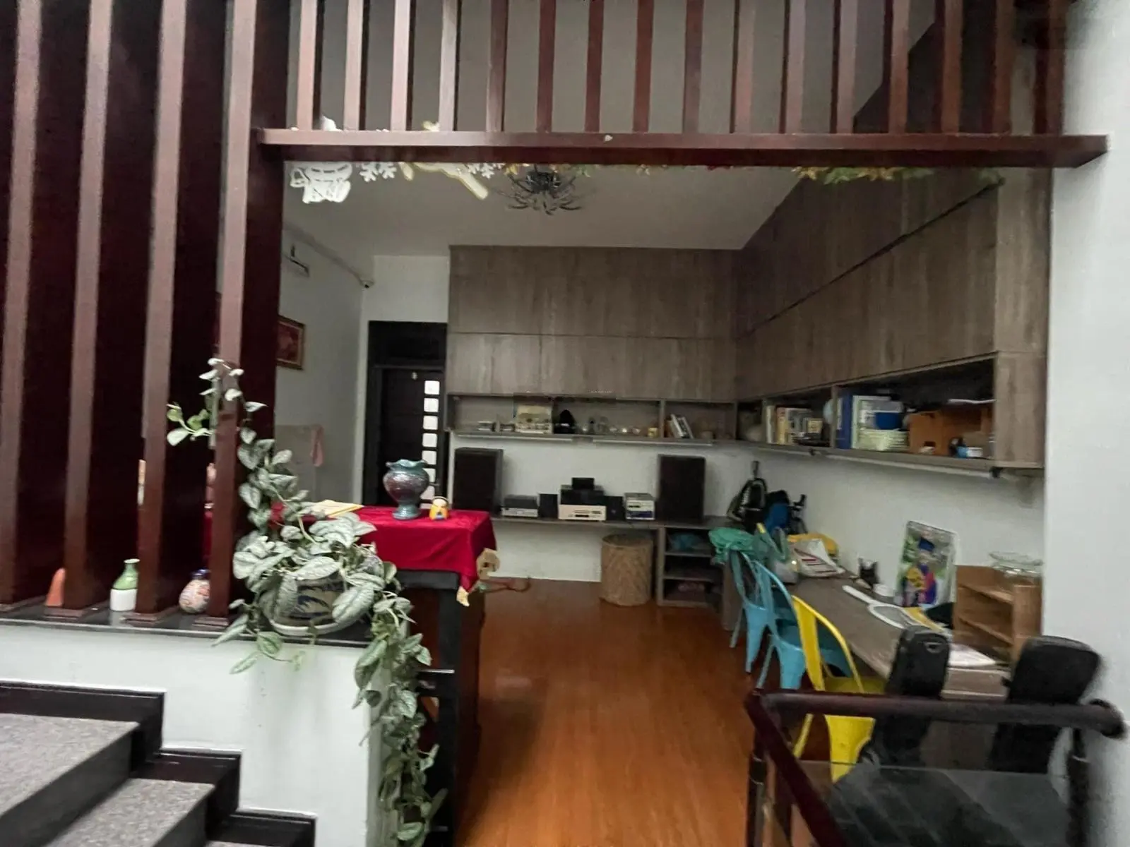 3 tầng đường 10m5 Sát Cách mạng tháng 8 chỉ 5ty950 có thương lượng