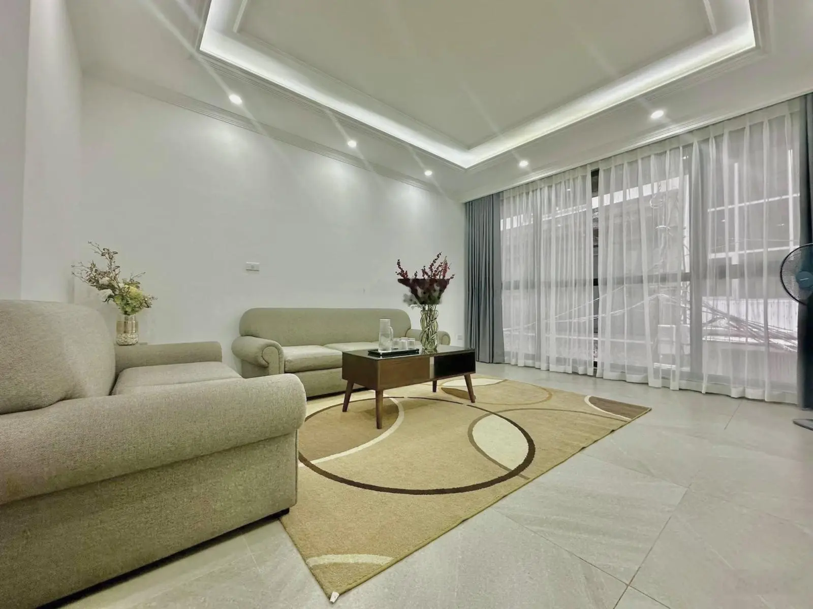 Bán nhà Đường Nguyễn Lân Phố Vip Vị Trí Cực Kì Đắc Địa 48m2 Thang Máy Ô Tô Vào Nhà