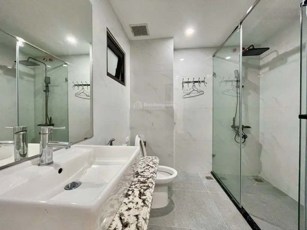 Bán NP mặt phố Phúc Đam, 17,5 tỷ, 60m2, 5PN, 5WC, pháp lý đầy đủ, đẹp, nhiều tiện ích