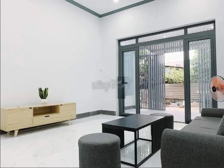 NHÀ MỚI, 72m2, Thị trấn Hóc Môn, đường Quang Trung, sổ riêng, 1.4 tỷ