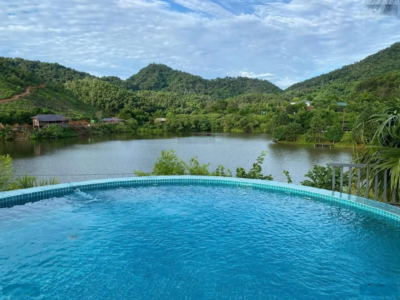 Bán villa Hồ Mây 300m2 trong dự án Thang Mây Village Resort