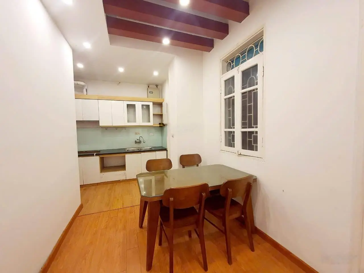 Bán gấp căn 2PN2VS 86m2 full nội thất. Tòa C4 Nguyễn Cơ Thạch. Liên hệ 0357 536 ***