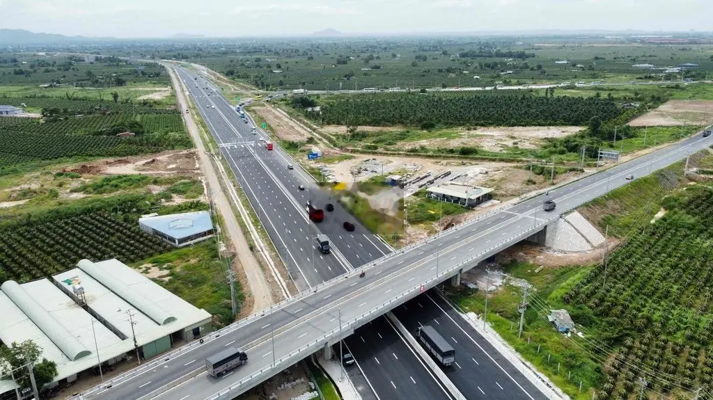 Đất vườn, đất sào, đất mẫu quanh Đường Dẫn Hàm Kiệm-Tiến Thành