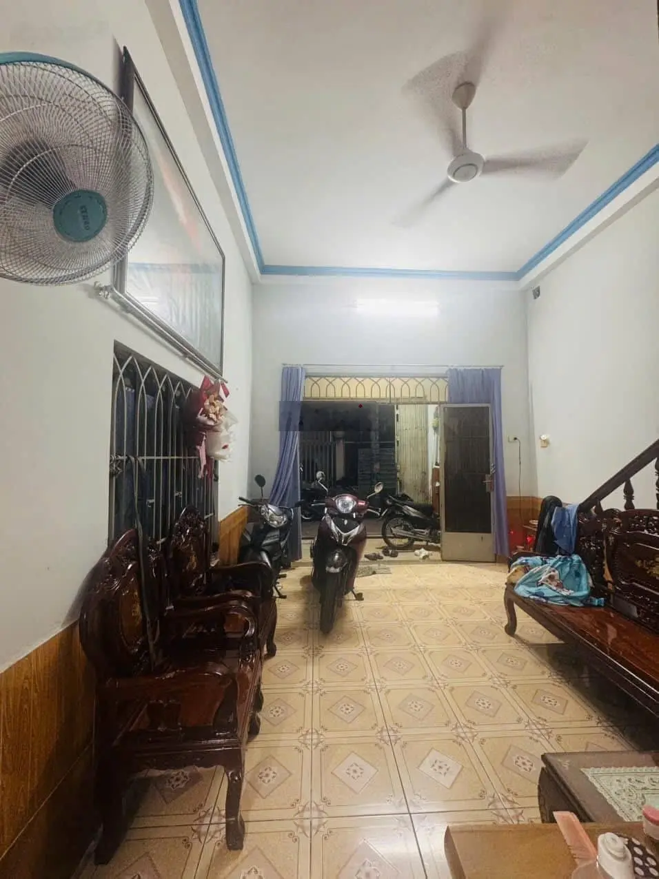 Hàng Đầu Tư- Thu Nhập Dòng Tiền Hàng Tháng. Nhà Trệt- Lầu + 10 Phòng Trọ. Gần TTTM VinCom Tp. Dĩ An