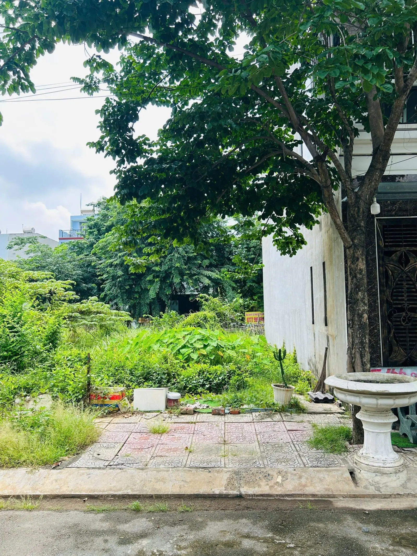Bán đất đường 22 nguyễn xiển trục đường 12m- cách đại đô thị vinhome 400m