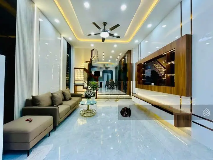Gía cắt lỗ sâu chỉ 3 tỷ 2 ngay đường Ngô Quyền,Hiệp Phú,quận 9.Phía sau Vincom Plaza Lê Văn Việt.