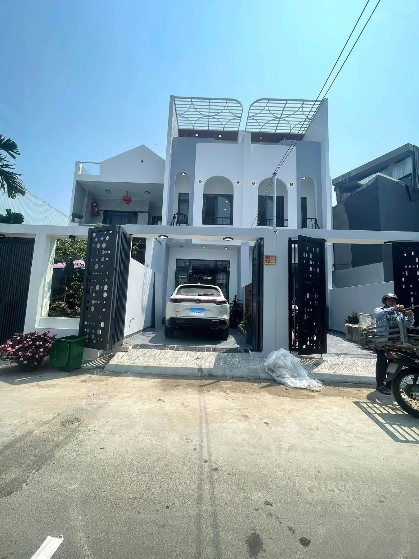 Nhà 2 tầng 2 mê kiệt ô tô 6m Hoàng Văn Thái, thông Đà Sơn, Hoàng Minh Thảo. Gần ĐH Duy Tân