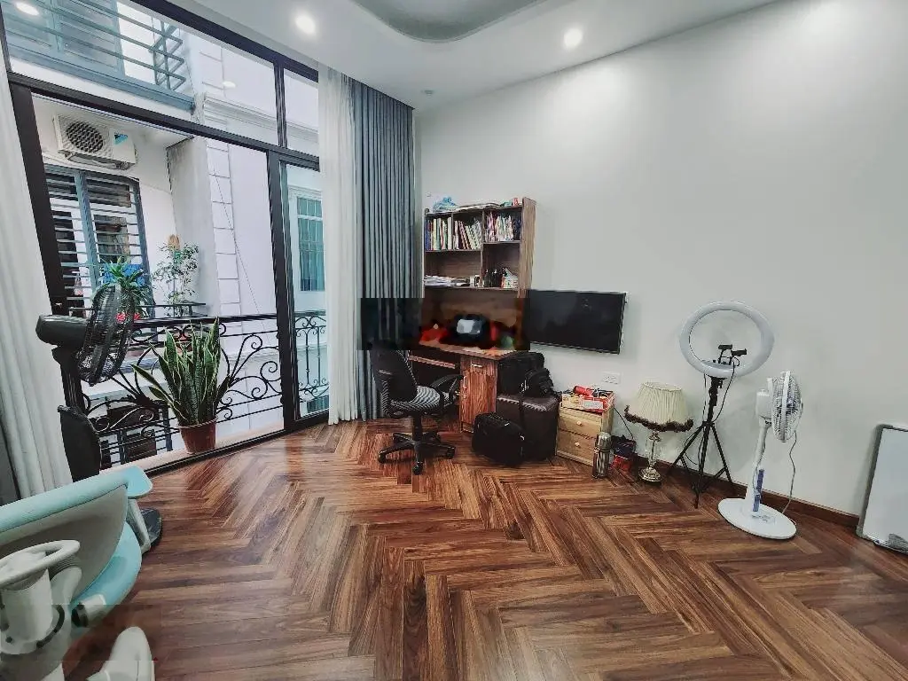 Bán Nhà Ngoại Giao Đoàn 38m-5 Tầng , Ngõ Rộng , Ô Tô Đỗ Cách 5m , Căn Góc , Sát Phố