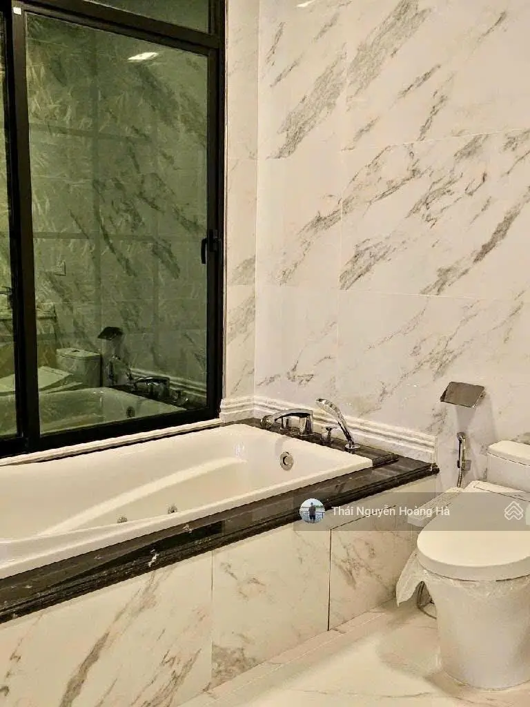 (Siêu phẩm) Tòa nhà VP xây mới 153m2x9T tại Nguyễn Văn Cừ - dòng tiền 5,5 tỷ/năm - tin thật 100%