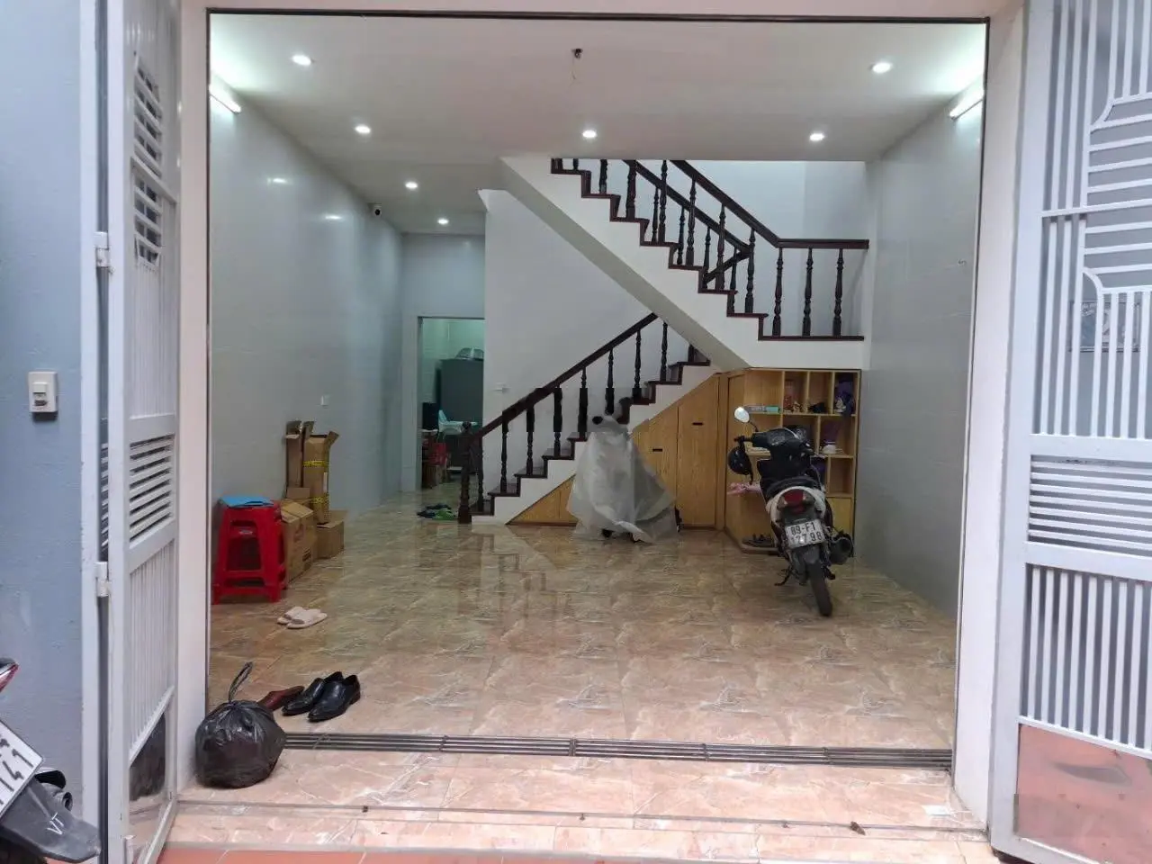Nhà đẹp phân lô khu Trần Quốc Hoàn 55m2, mặt tiền 5m giá 22.3 tỷ
