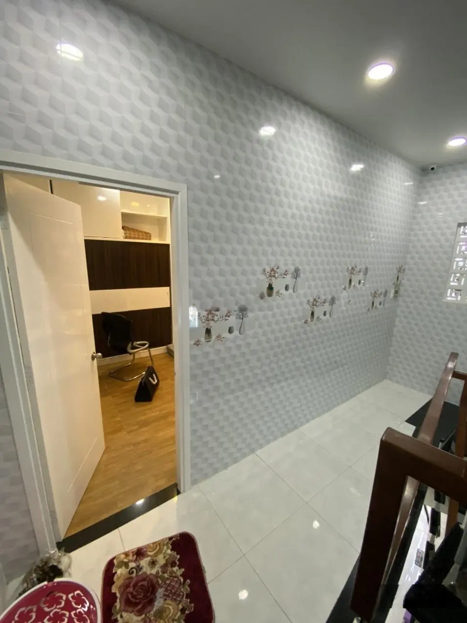 Bán nhà riêng tại Ba Đình, 6,5 tỷ, 55,2m2, 4PN, 4WC, đẹp, nhiều tiện ích, Q8, HCM