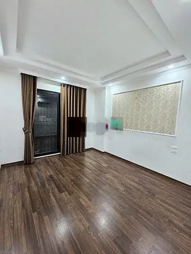 + Ngọc Thụy-Long Biê -DT33- 5T-MT 3.7 giá chào 4.8 tỷ (đàm phán).