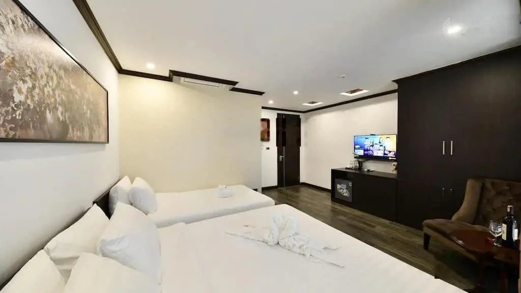 Bán Nhà 78m5T MẶT PHỐ MT5,2m Quận Hoàn Kiếm 1 SỔ 1 CHỦ 69 Tỷ Đào Duy Từ.